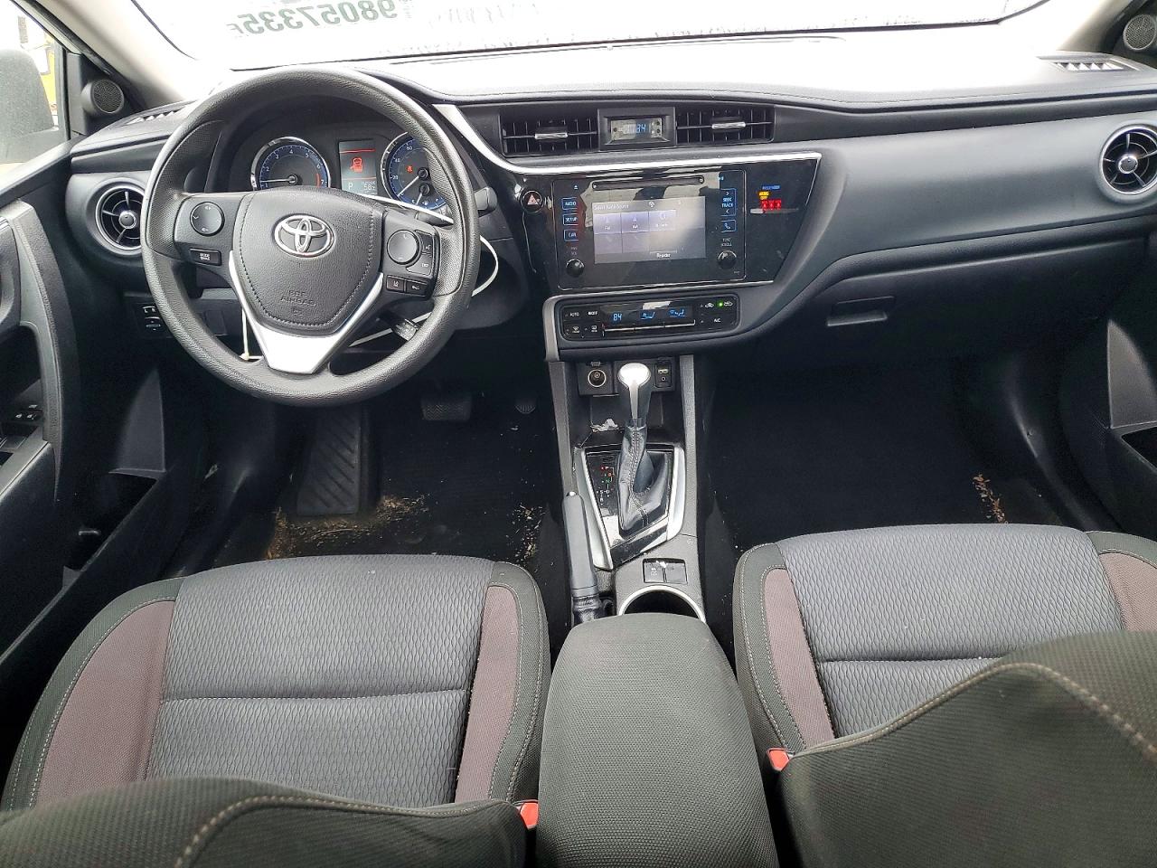 2018 TOYOTA COROLLA L photo 8