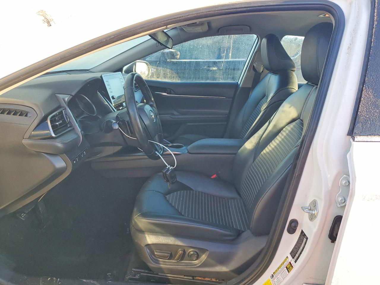 2021 TOYOTA CAMRY SE photo 13