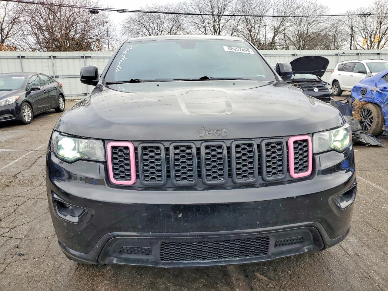 2020 JEEP GRAND CHEROKEE LAREDO photo 9