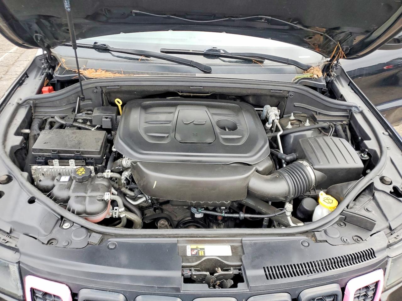 2020 JEEP GRAND CHEROKEE LAREDO photo 23