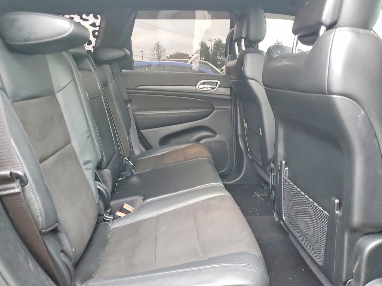 2020 JEEP GRAND CHEROKEE LAREDO photo 21