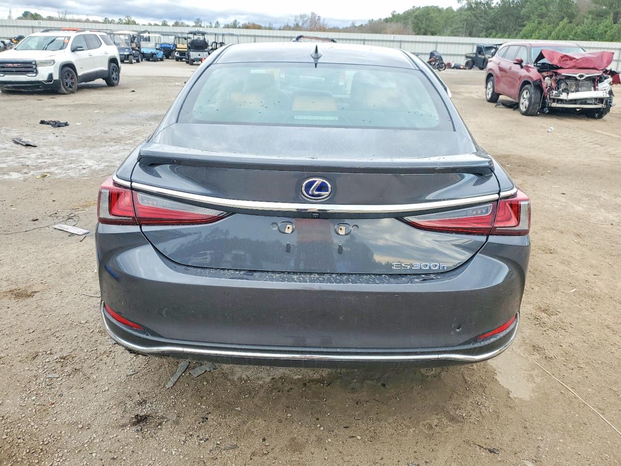 2022 LEXUS ES 300H BASE photo 11