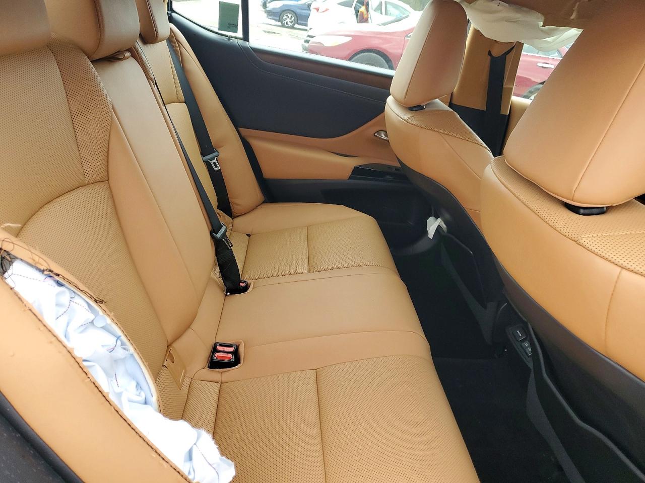 2022 LEXUS ES 300H BASE photo 19