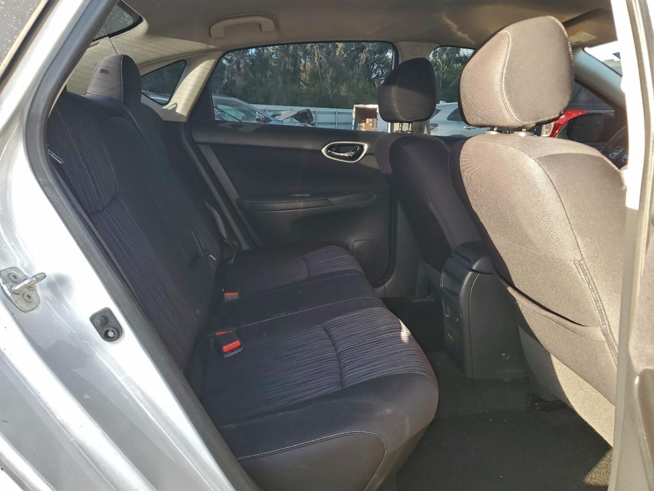 2018 NISSAN SENTRA S photo 10