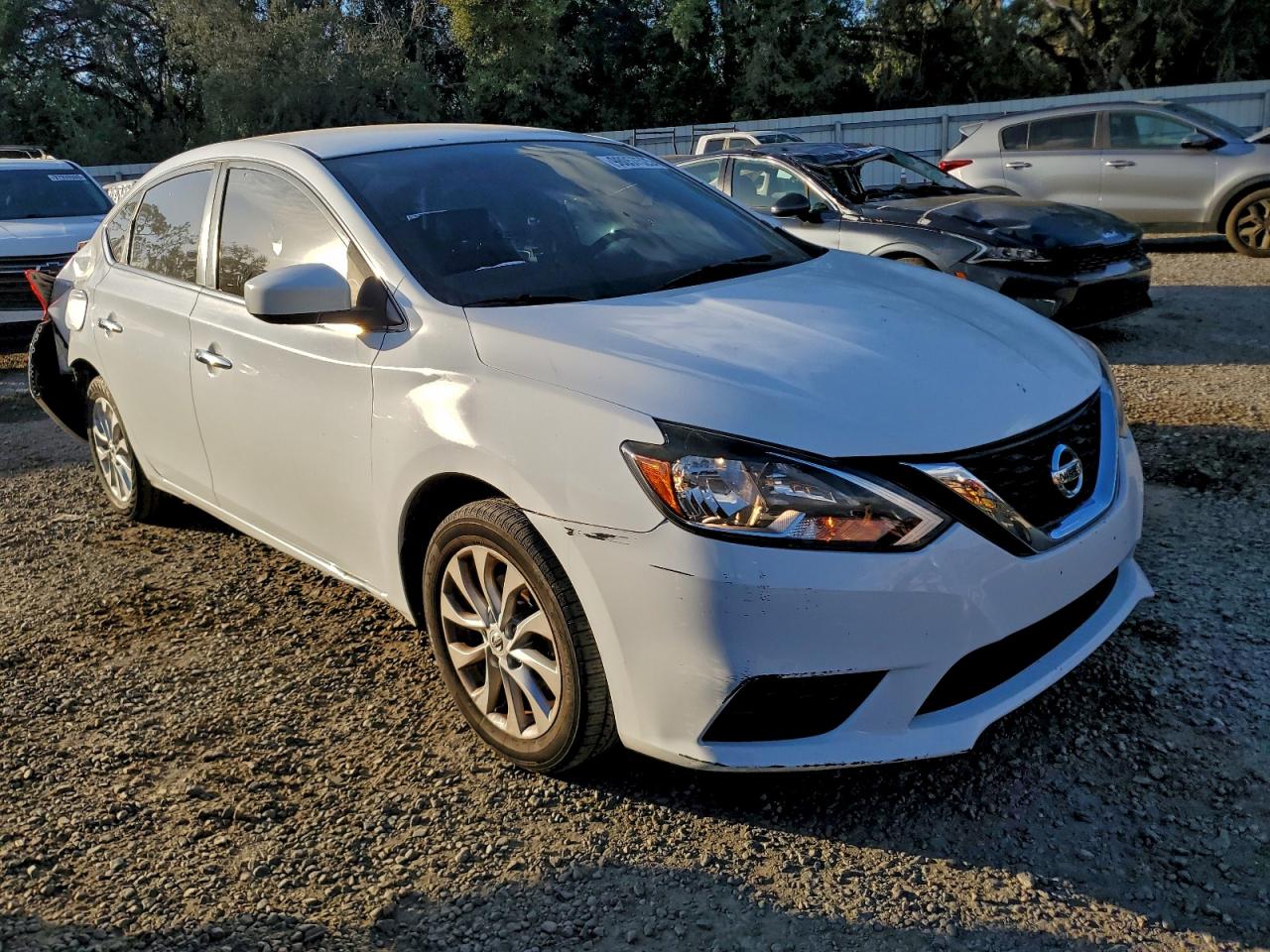 2018 NISSAN SENTRA S photo 4