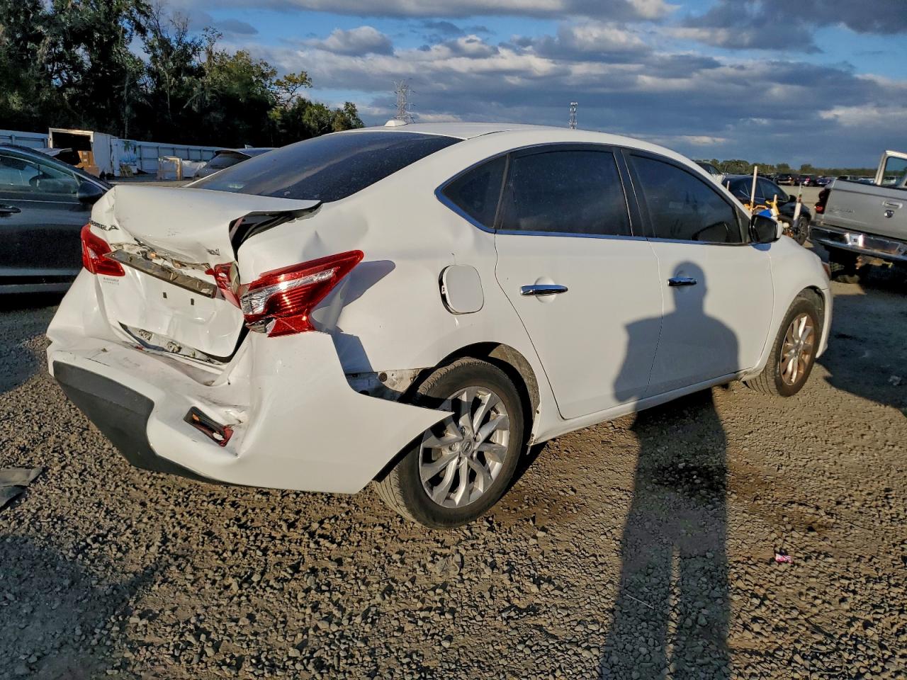 2018 NISSAN SENTRA S photo 3