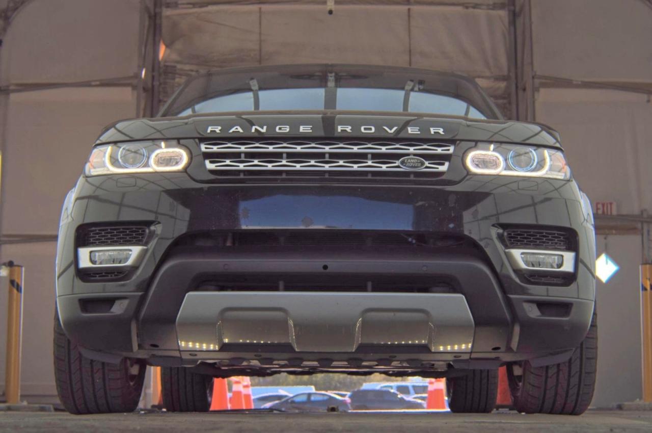 2017 LAND ROVER RANGE ROVER SPORT HSE photo 14