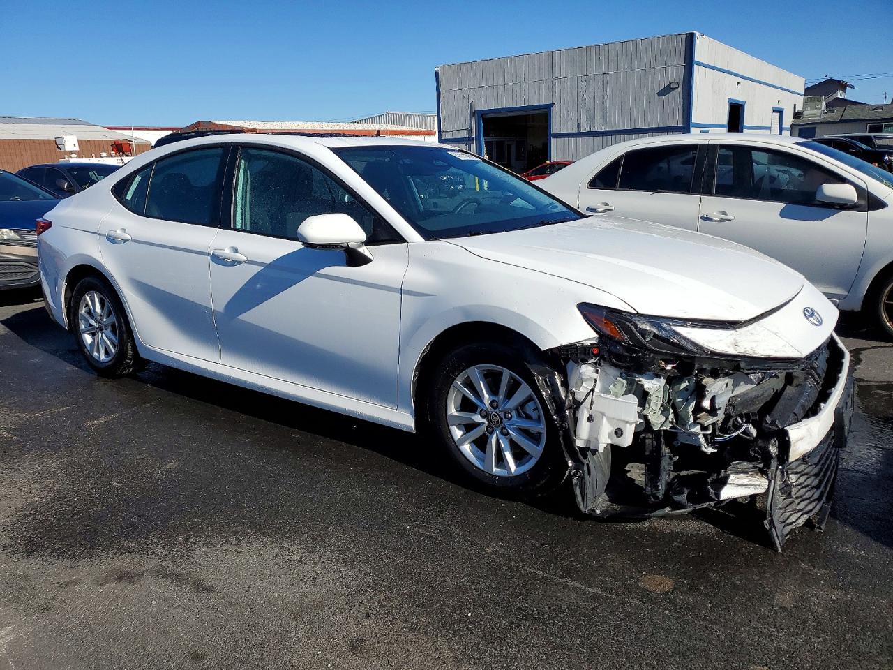 2025 TOYOTA CAMRY XSE photo 4