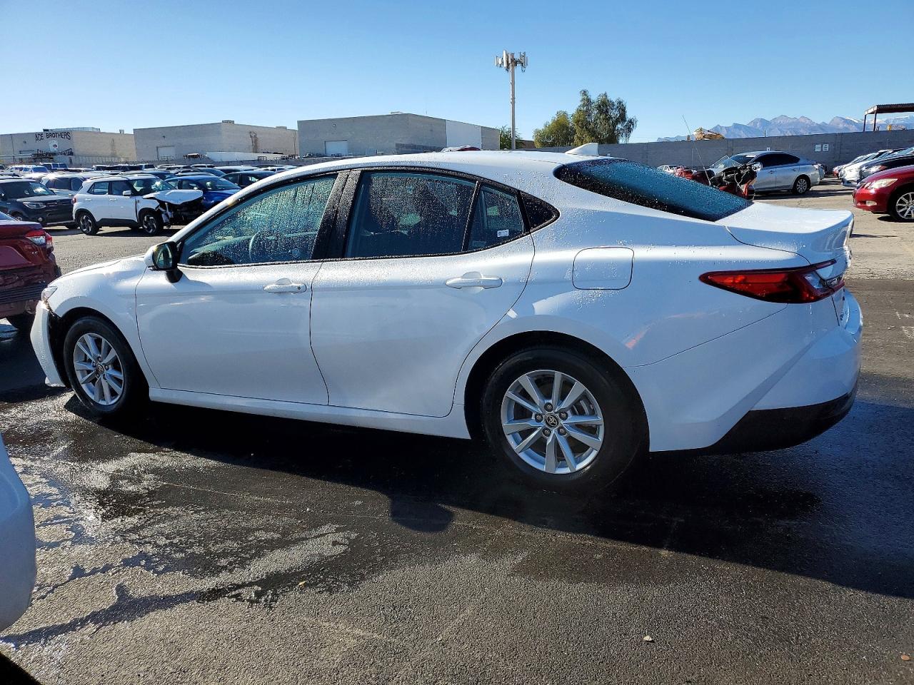 2025 TOYOTA CAMRY XSE photo 2