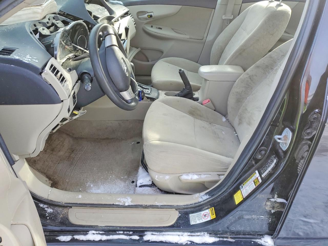 2012 TOYOTA COROLLA BASE photo 7