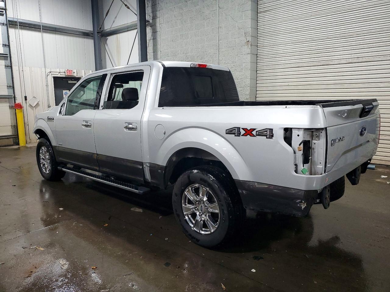 2016 FORD F150 SUPERCREW photo 2