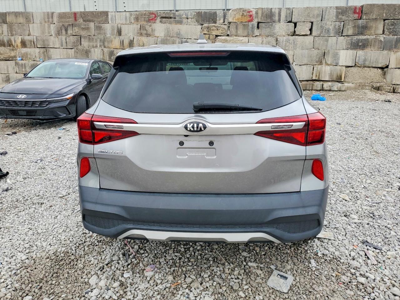 2021 KIA SELTOS LX photo 6