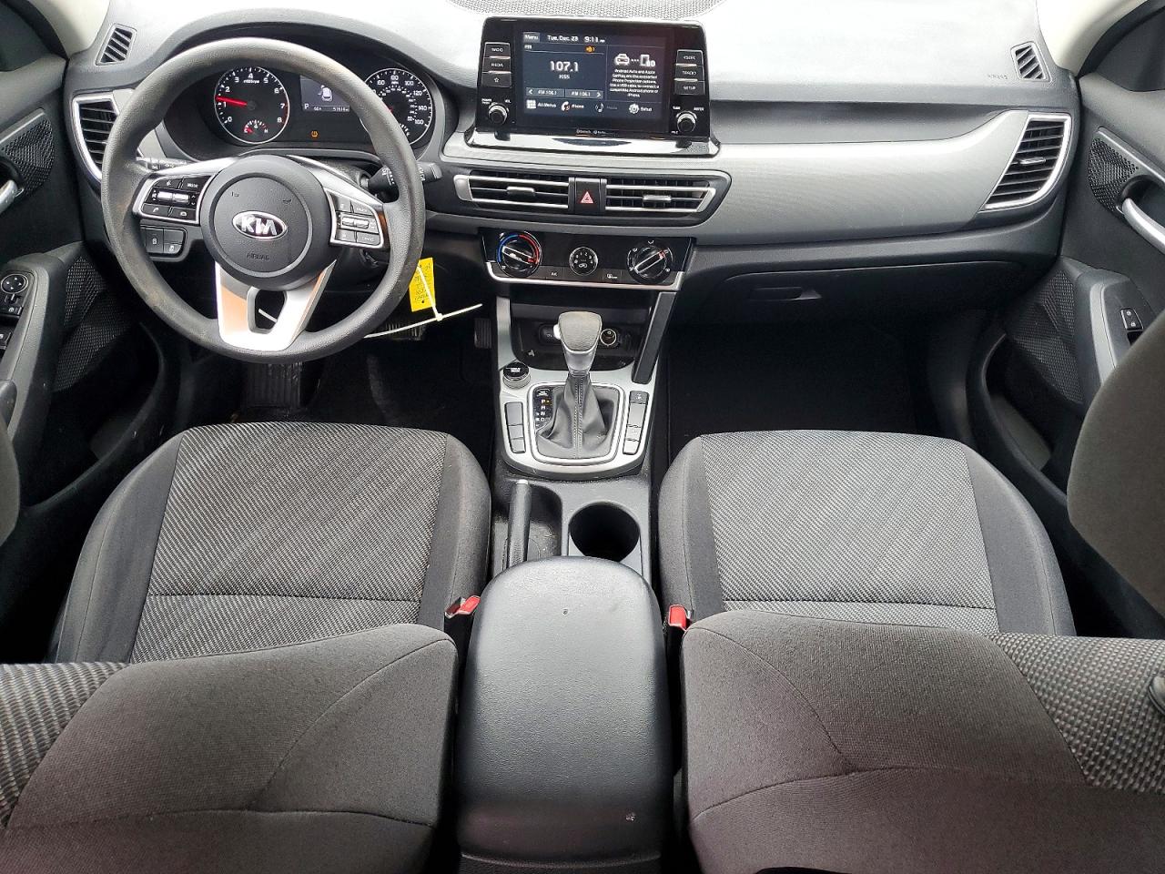 2021 KIA SELTOS LX photo 8