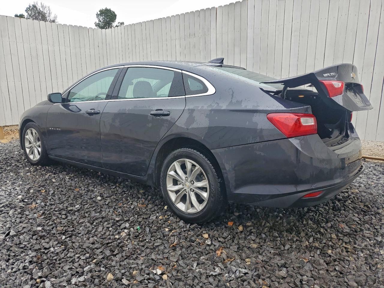 2023 CHEVROLET MALIBU LT photo 2