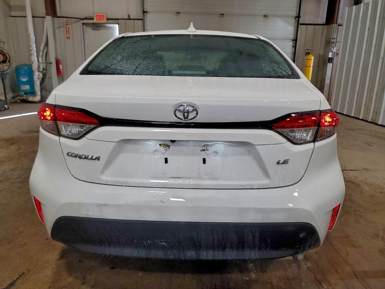 2023 TOYOTA COROLLA LE photo 6