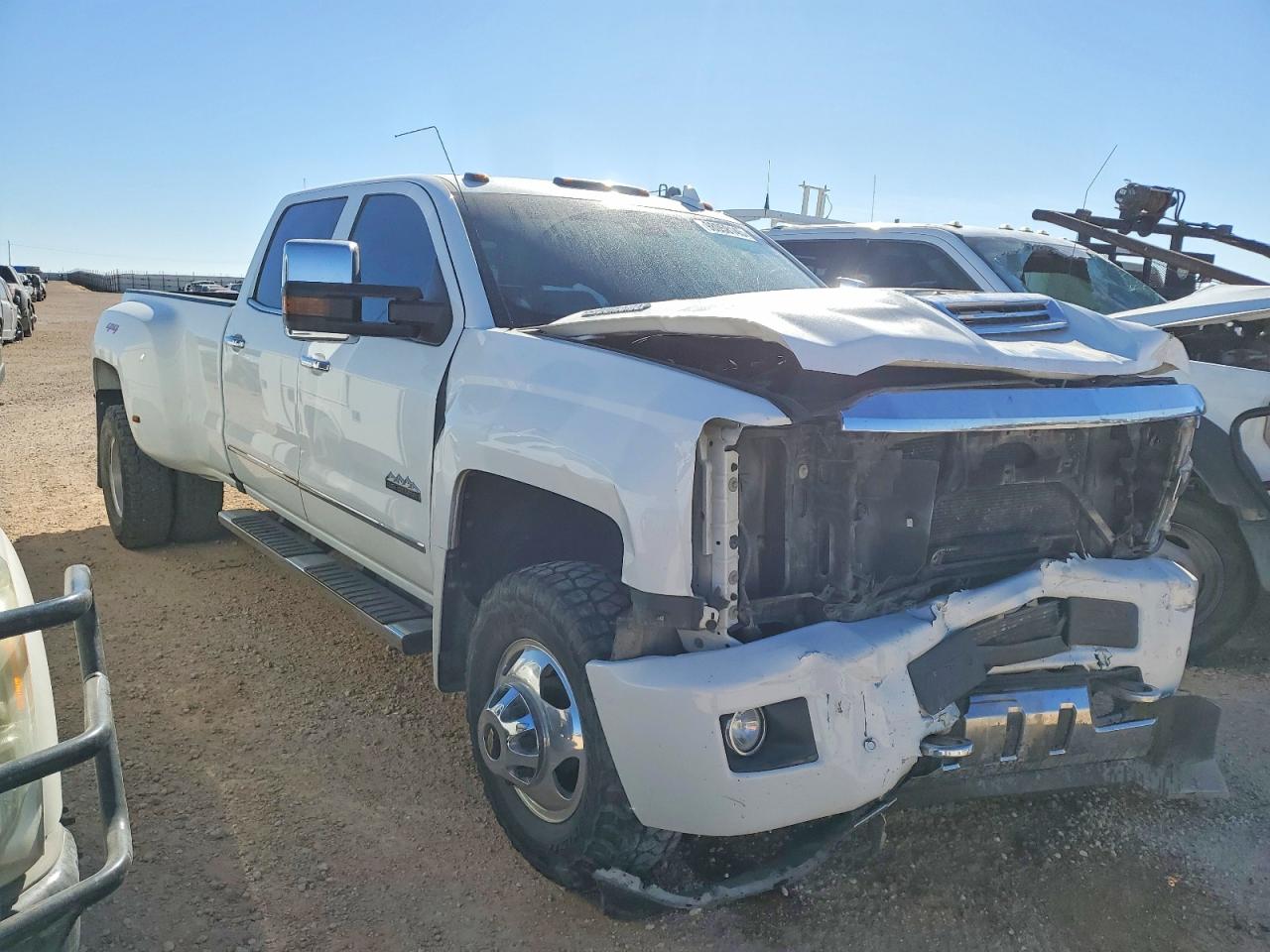 2019 CHEVROLET SILVERADO K3500 HIGH COUNTRY photo 4