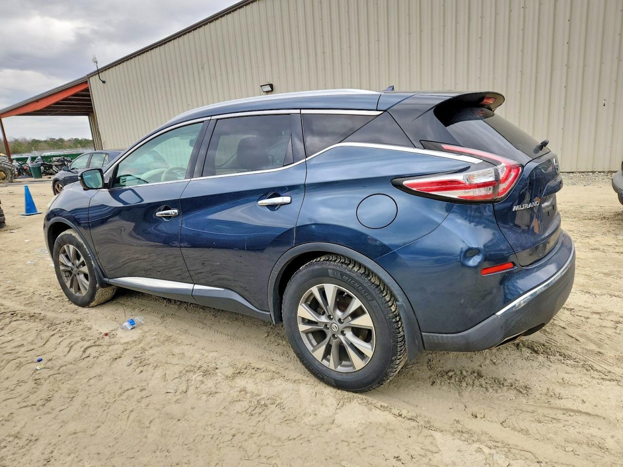 2015 NISSAN MURANO S photo 2