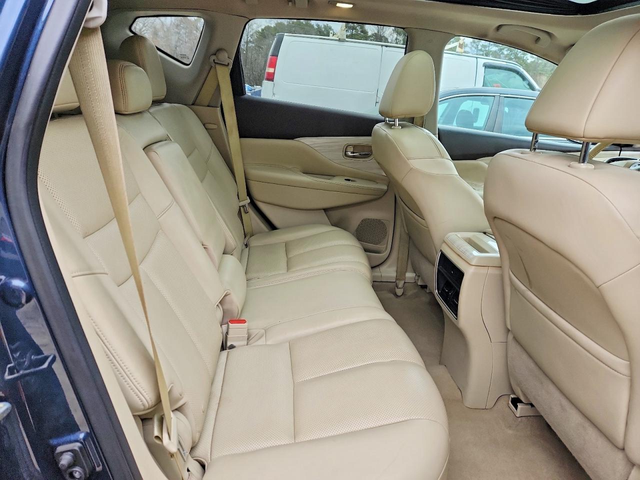 2015 NISSAN MURANO S photo 11