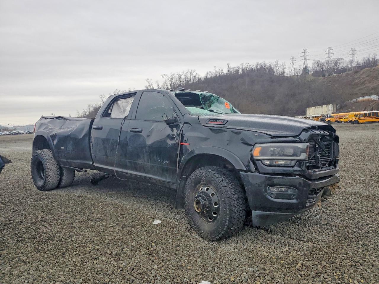2020 RAM 3500 LARAMIE photo 4