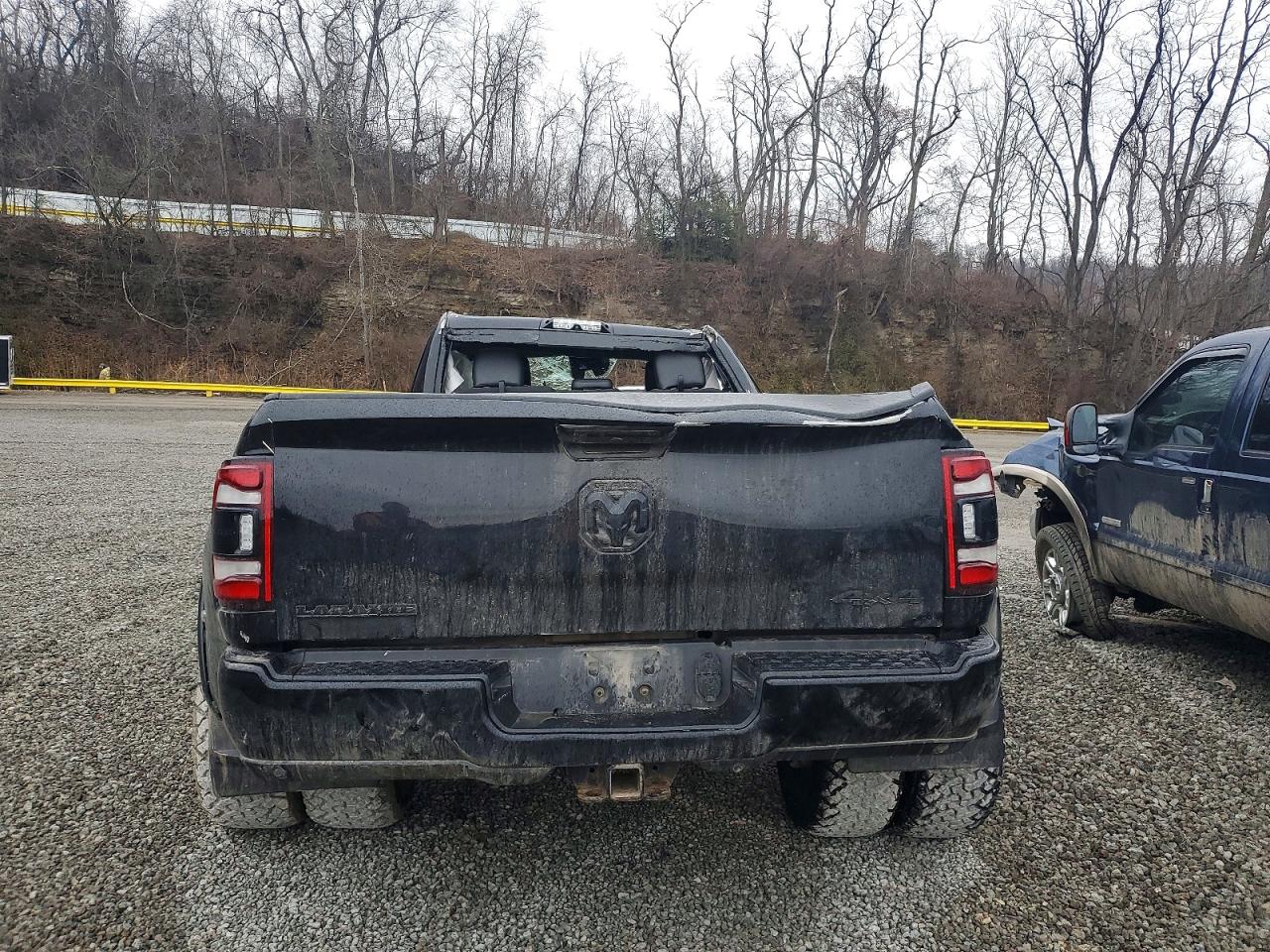 2020 RAM 3500 LARAMIE photo 6