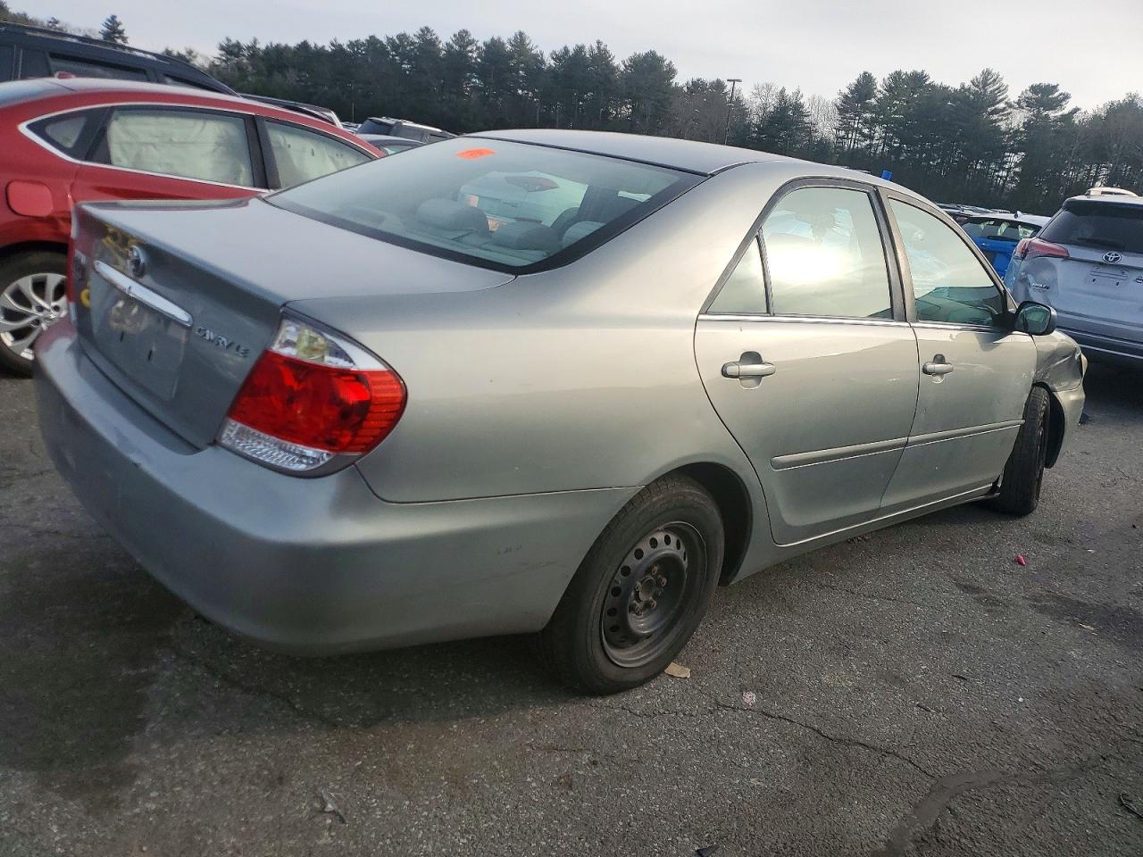 2005 TOYOTA CAMRY LE photo 3