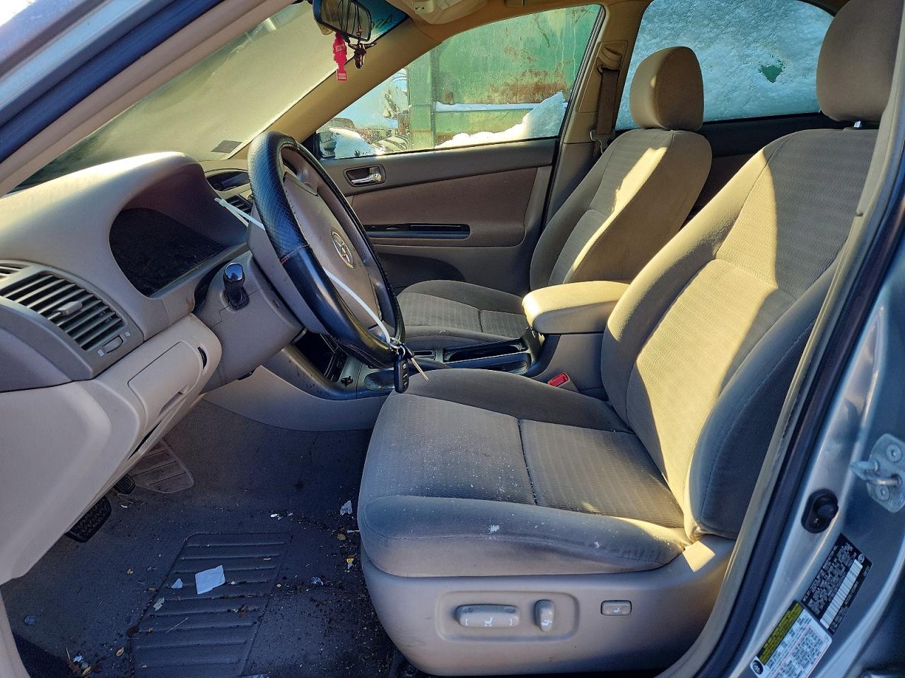 2005 TOYOTA CAMRY LE photo 7