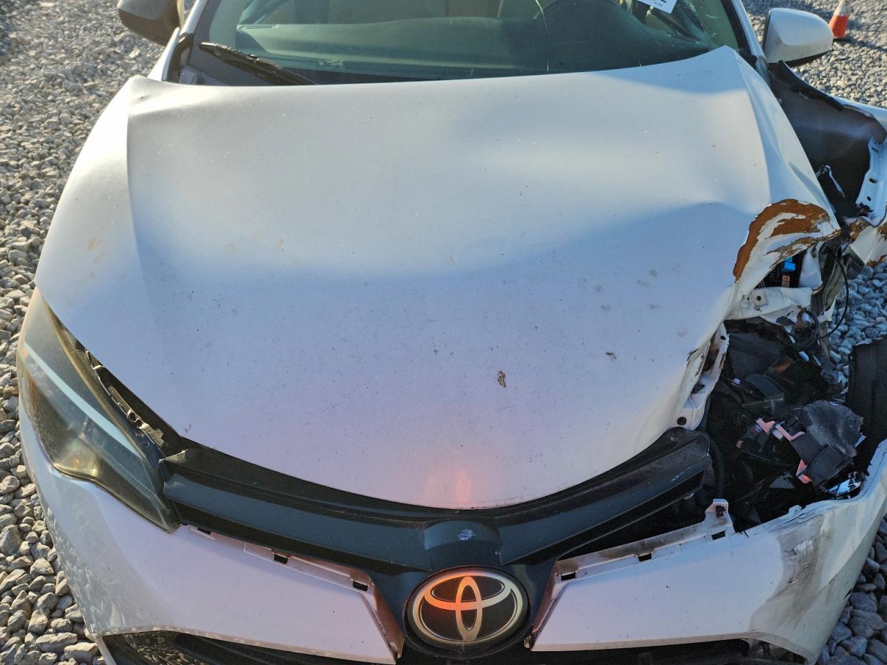 2017 TOYOTA COROLLA LE photo 21