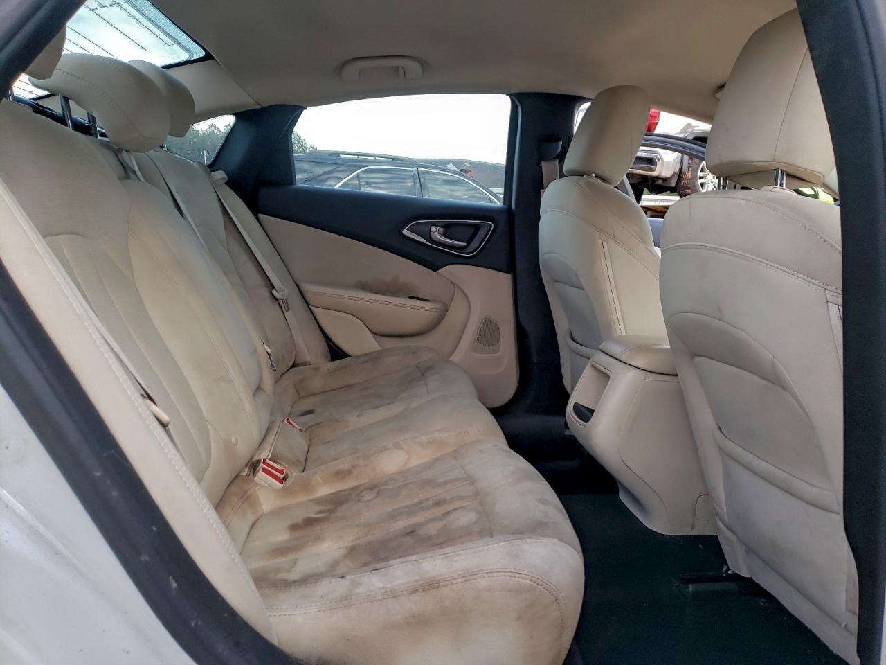 2015 CHRYSLER 200 LIMITED photo 10