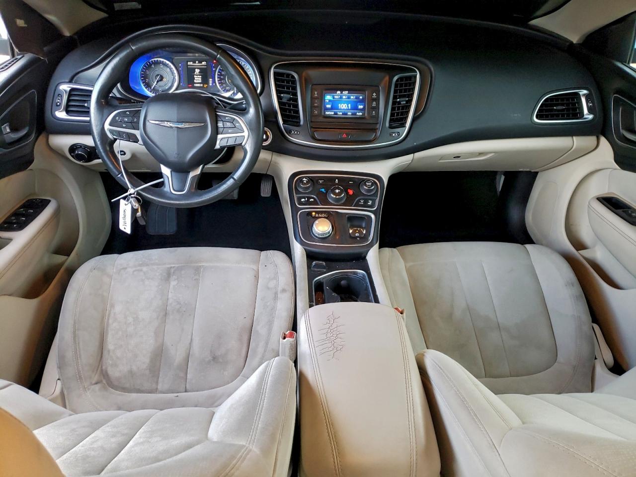 2015 CHRYSLER 200 LIMITED photo 8