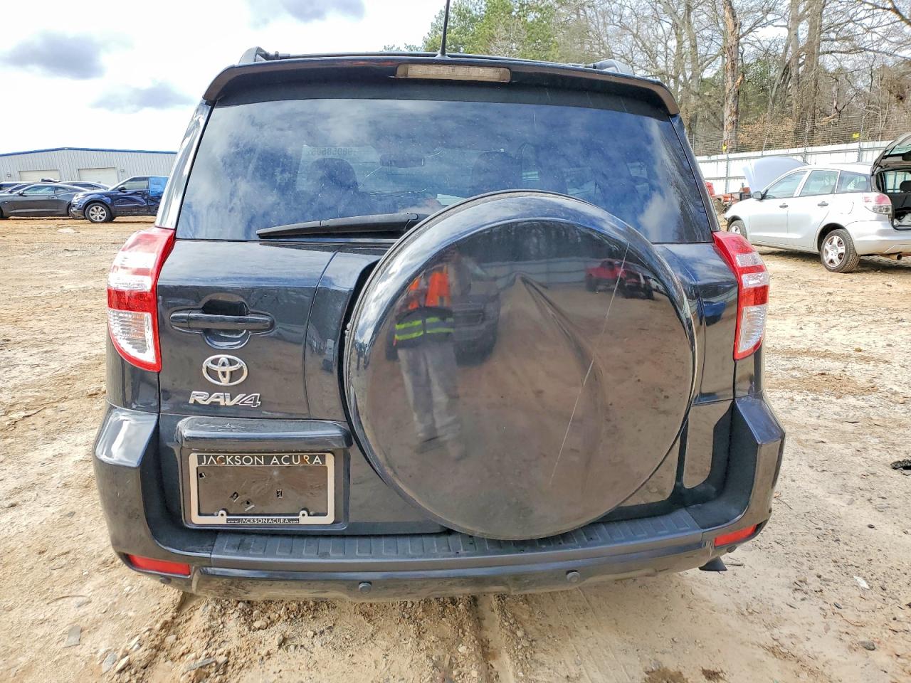 2011 TOYOTA RAV4 photo 11