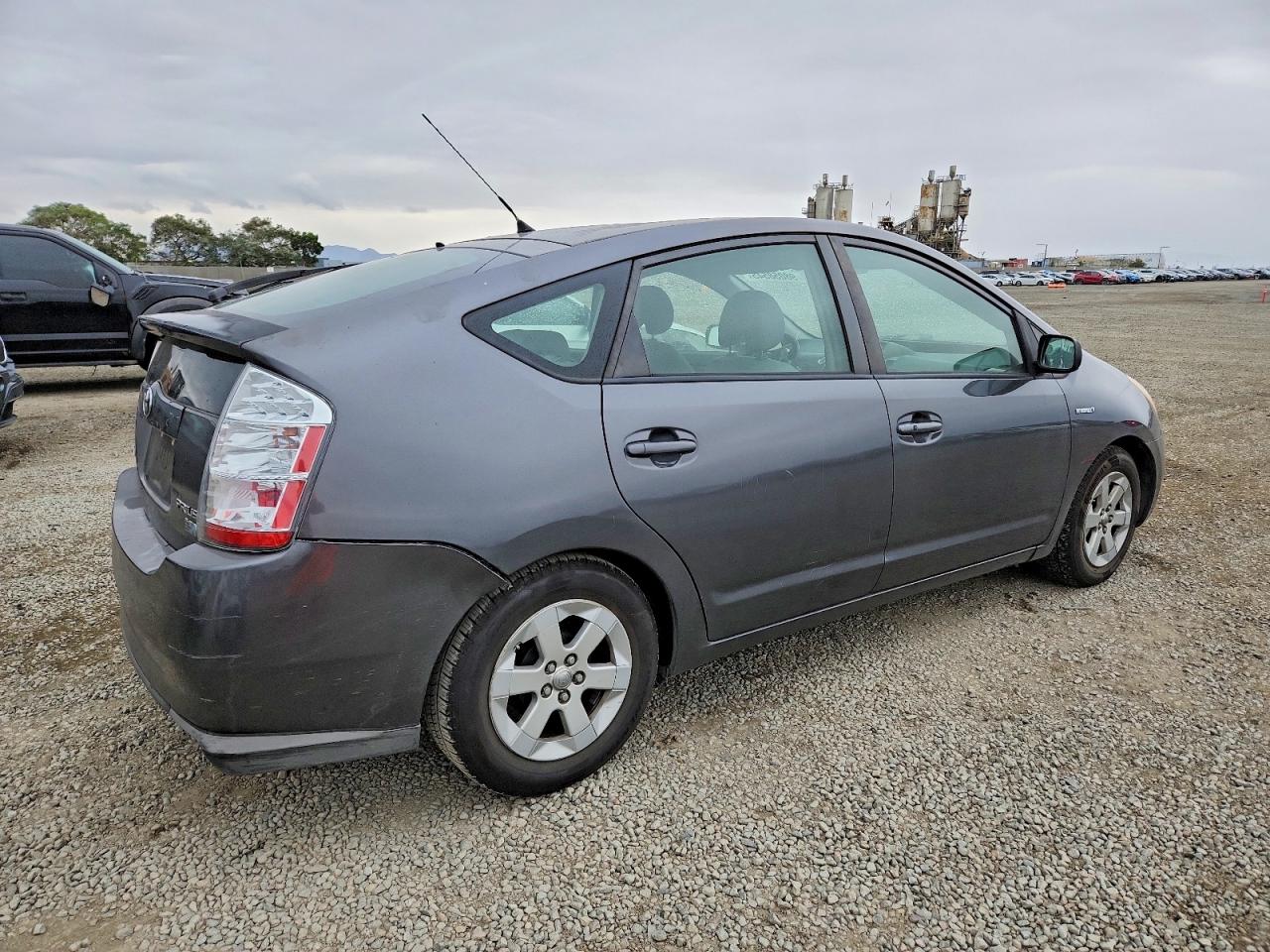 2009 TOYOTA PRIUS photo 3