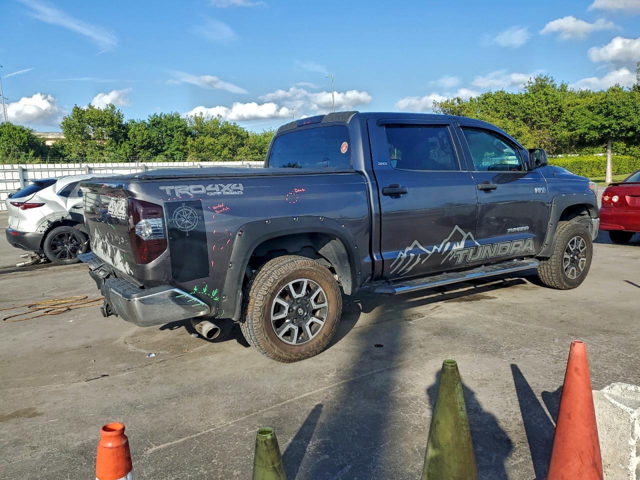 2018 TOYOTA TUNDRA CREWMAX SR5 photo 7