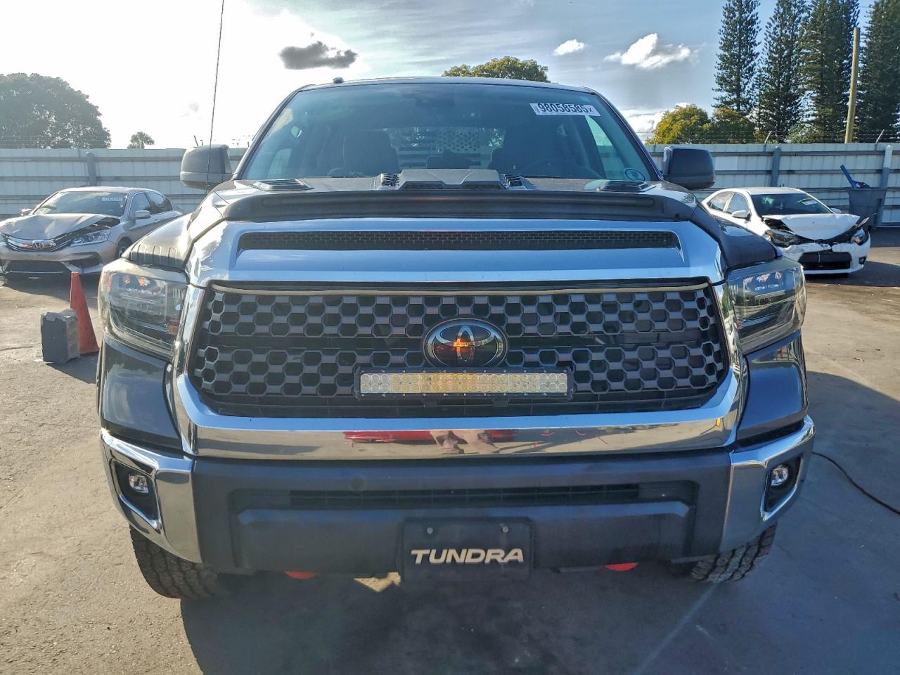 2018 TOYOTA TUNDRA CREWMAX SR5 photo 13