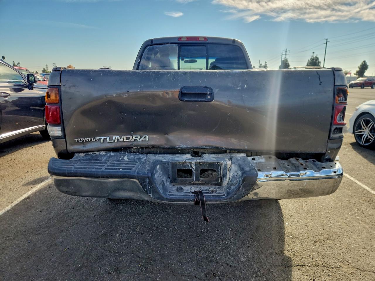 2003 TOYOTA TUNDRA photo 11