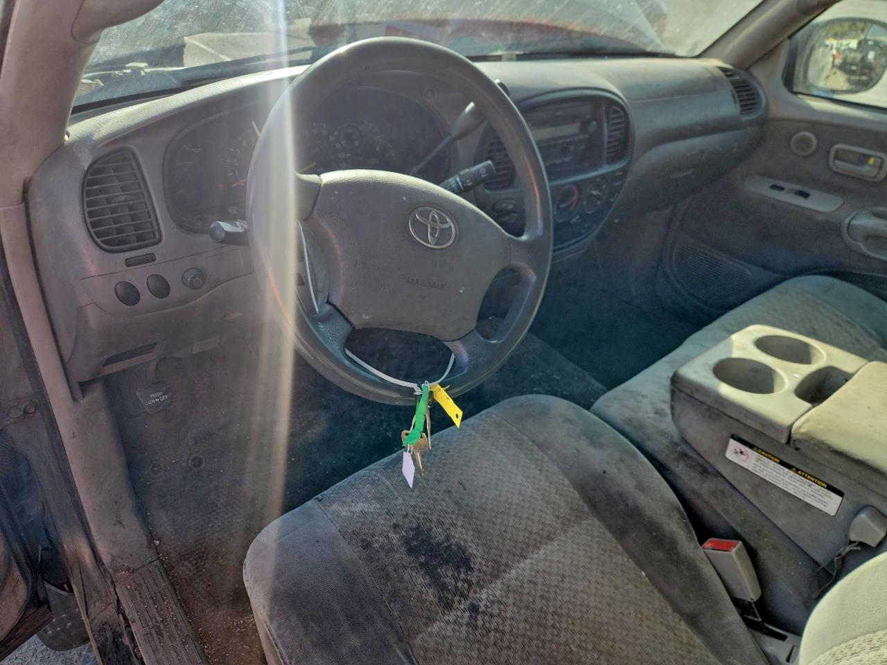 2003 TOYOTA TUNDRA photo 15