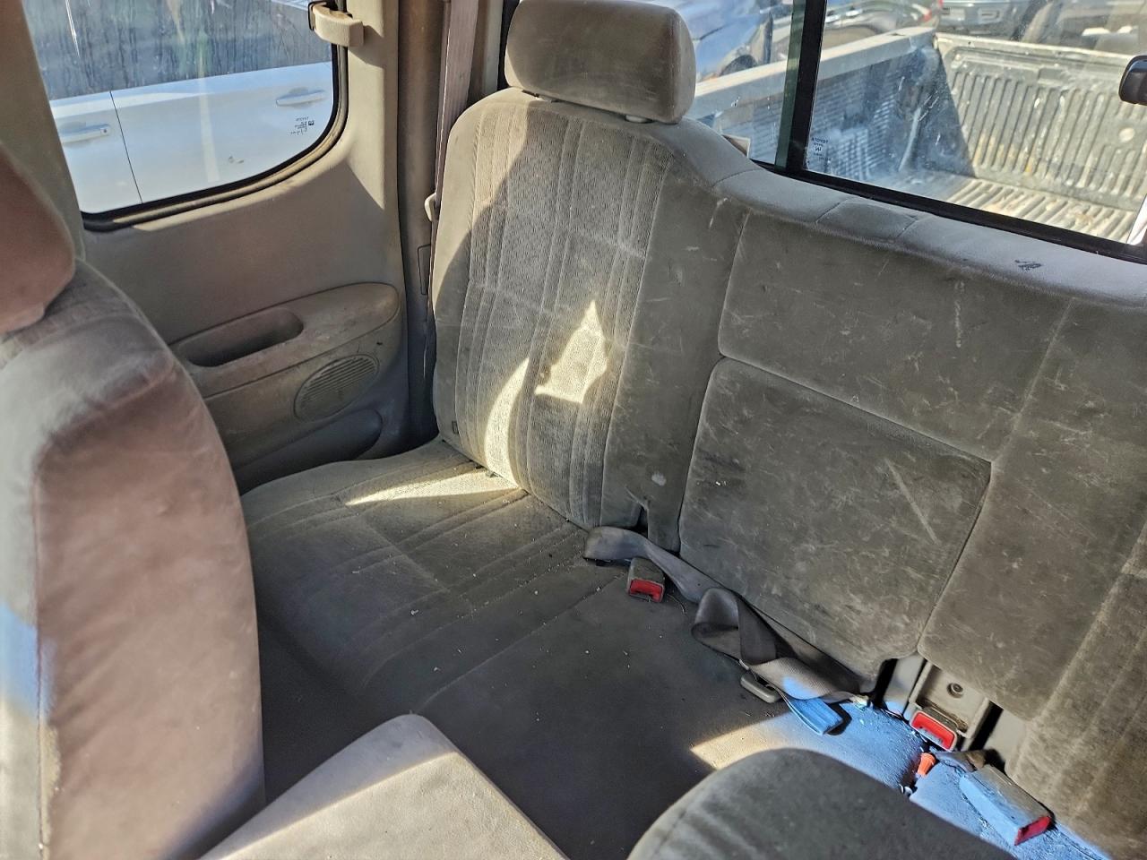 2003 TOYOTA TUNDRA photo 19