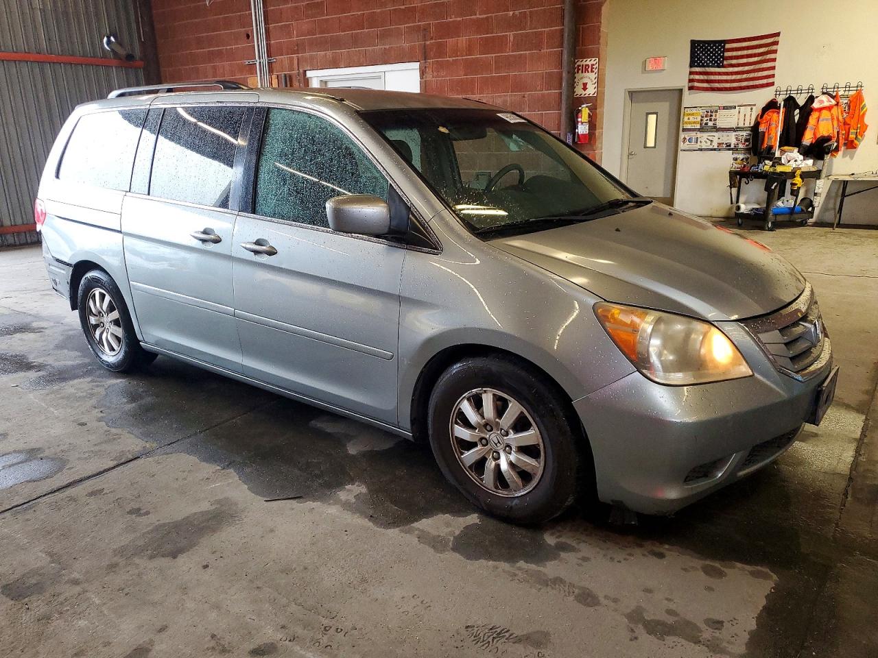 2010 HONDA ODYSSEY EX photo 4