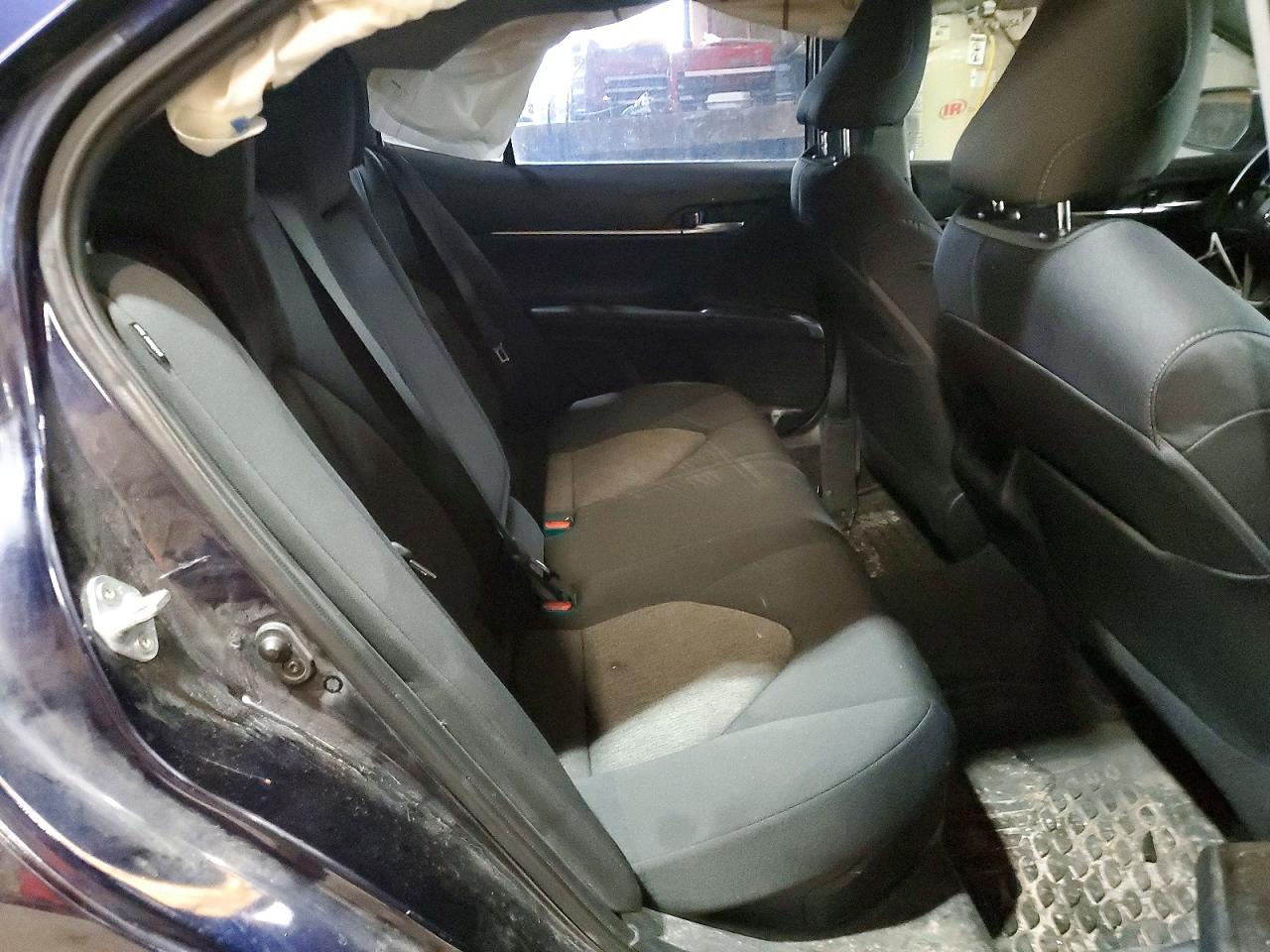 2021 TOYOTA CAMRY LE photo 19