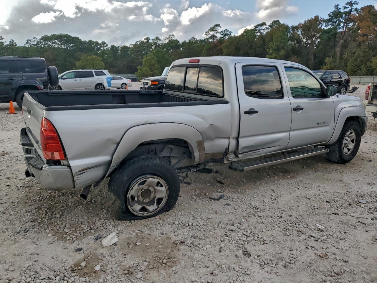 2006 TOYOTA TACOMA V6 photo 3