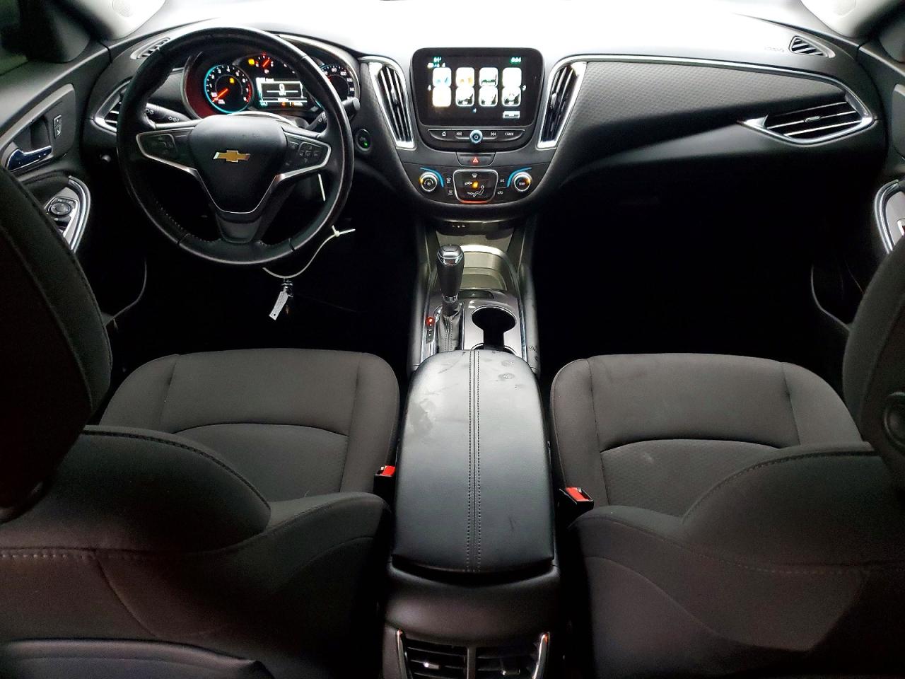 2018 CHEVROLET MALIBU LT photo 8