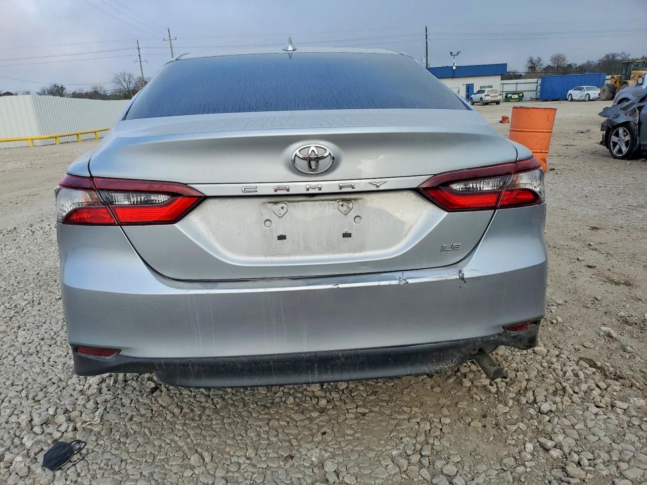 2024 TOYOTA CAMRY LE photo 6