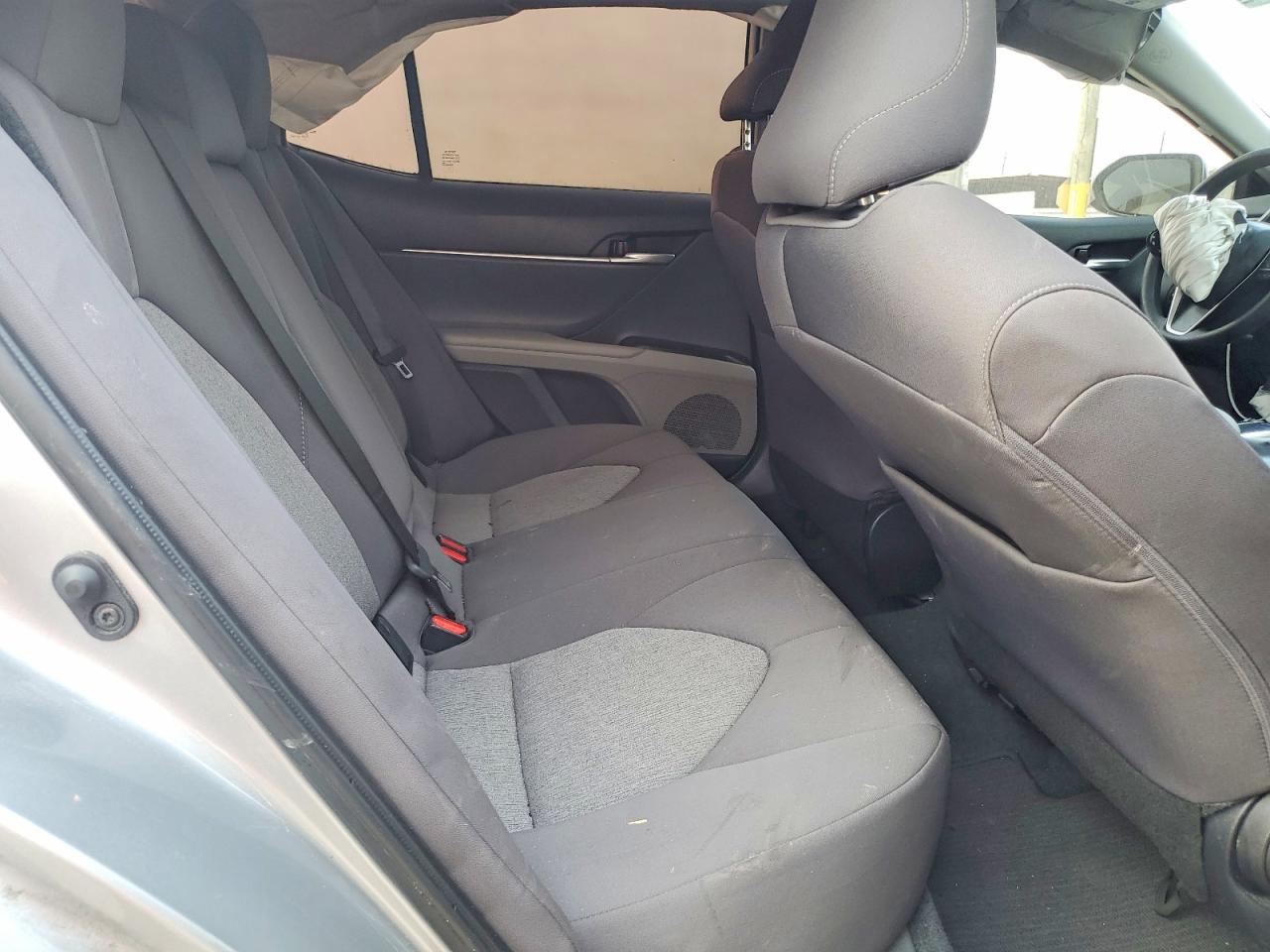 2024 TOYOTA CAMRY LE photo 10