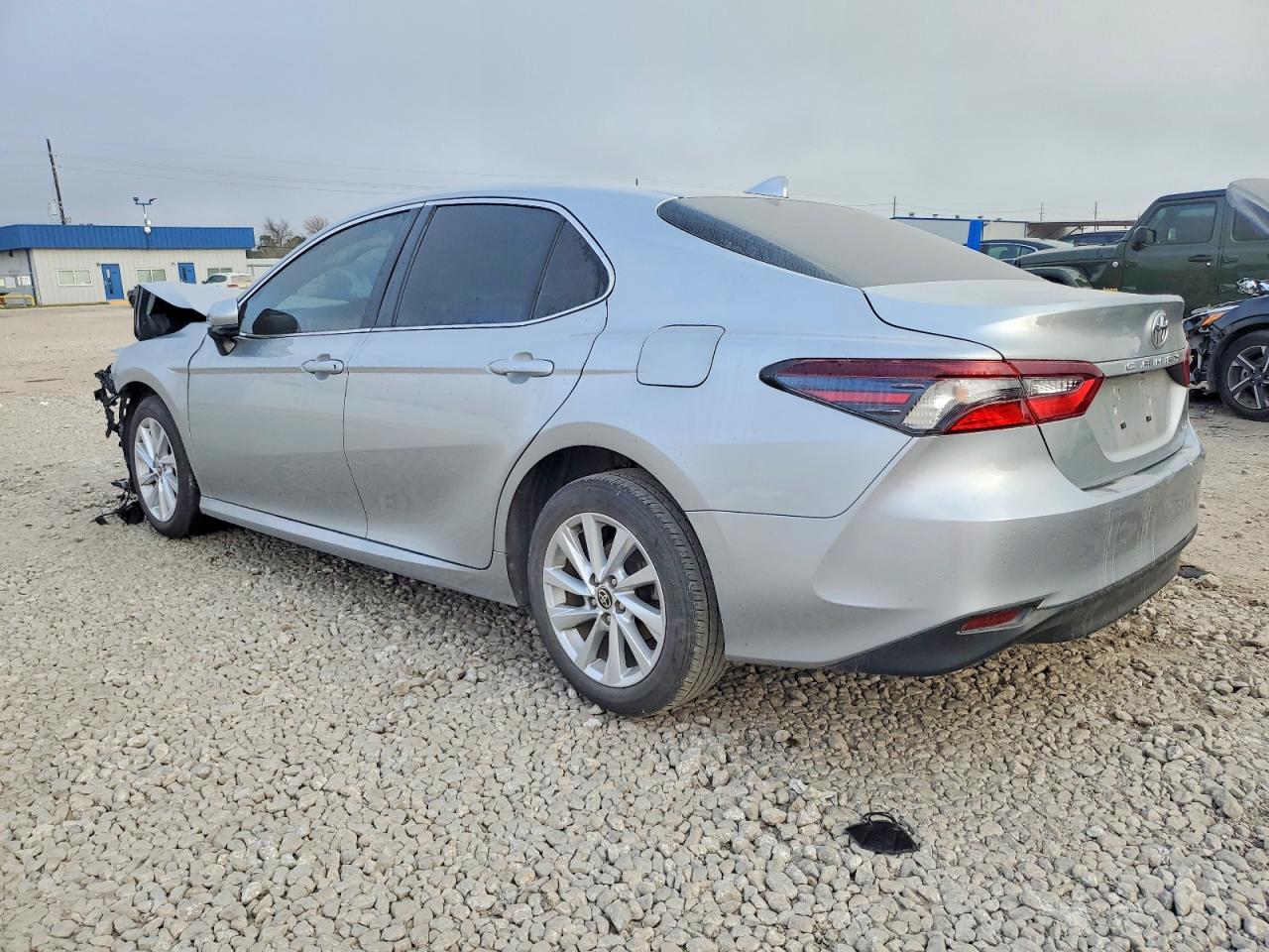 2024 TOYOTA CAMRY LE photo 2