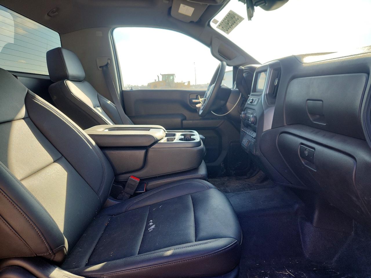 2024 CHEVROLET SILVERADO C1500 photo 10