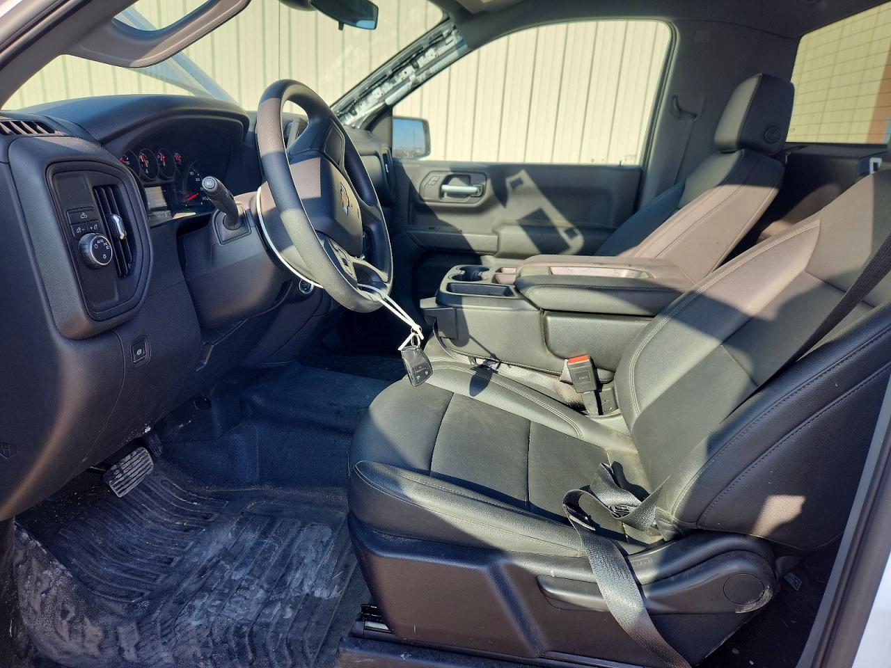 2024 CHEVROLET SILVERADO C1500 photo 7