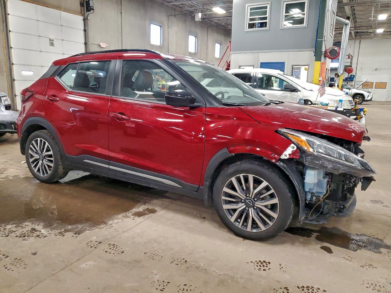 2023 NISSAN KICKS SR photo 4