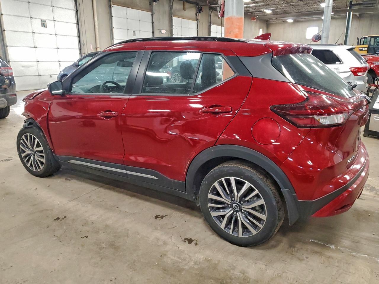 2023 NISSAN KICKS SR photo 2