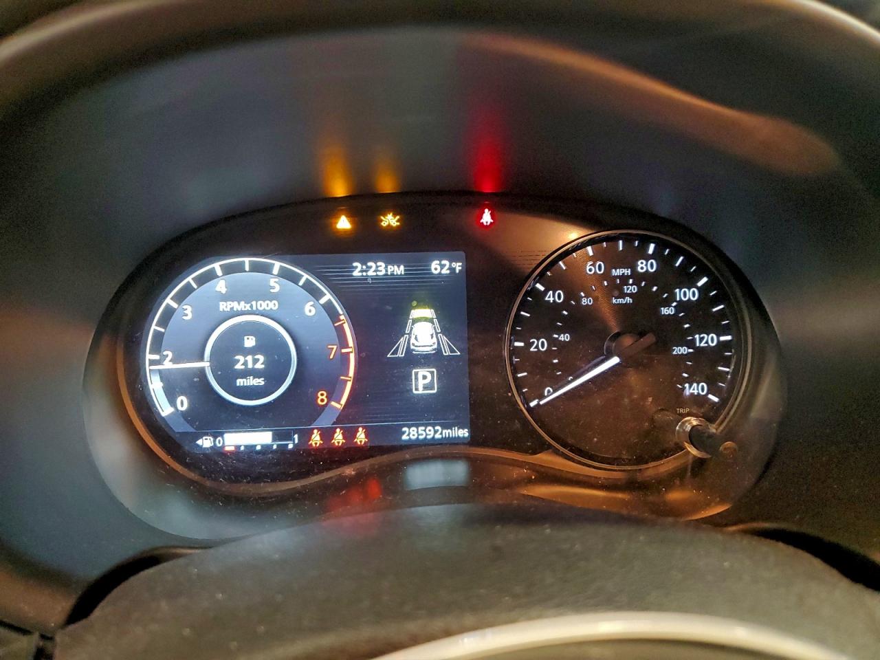 2023 NISSAN KICKS SR photo 9