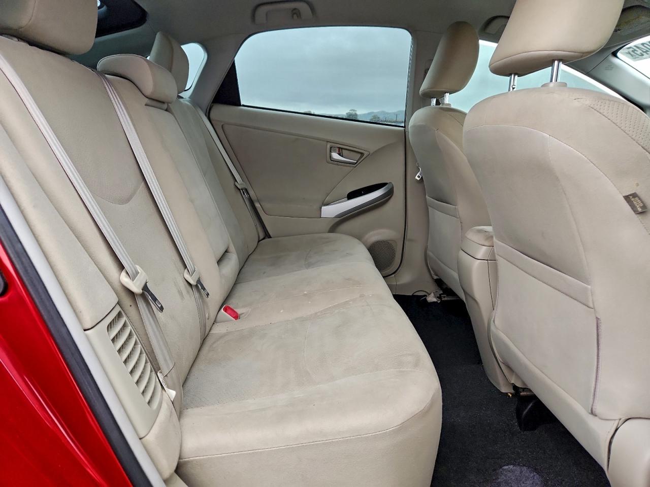 2013 TOYOTA PRIUS photo 10