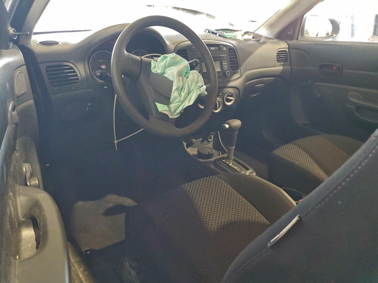2008 HYUNDAI ACCENT GS photo 15